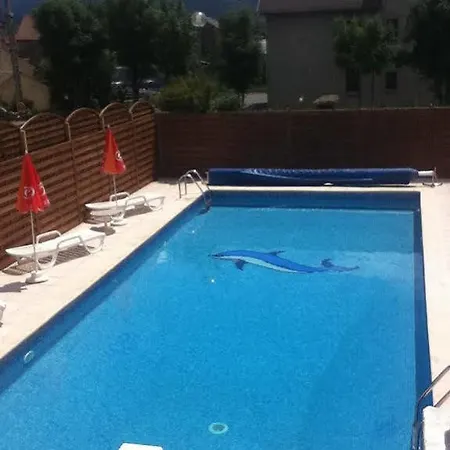 L'oustalet 2*