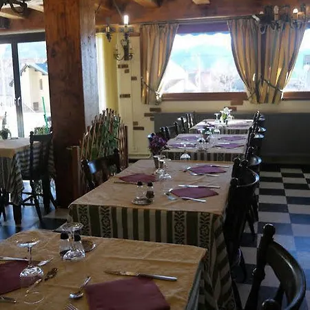 L'oustalet فندق Font-Romeu-Odeillo-Via